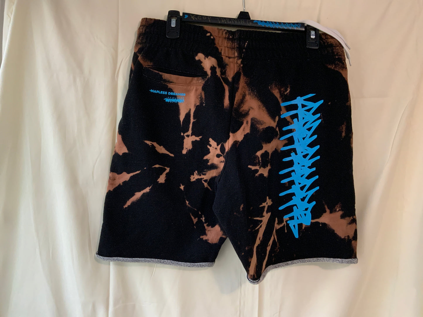 Strive Shorts L#4