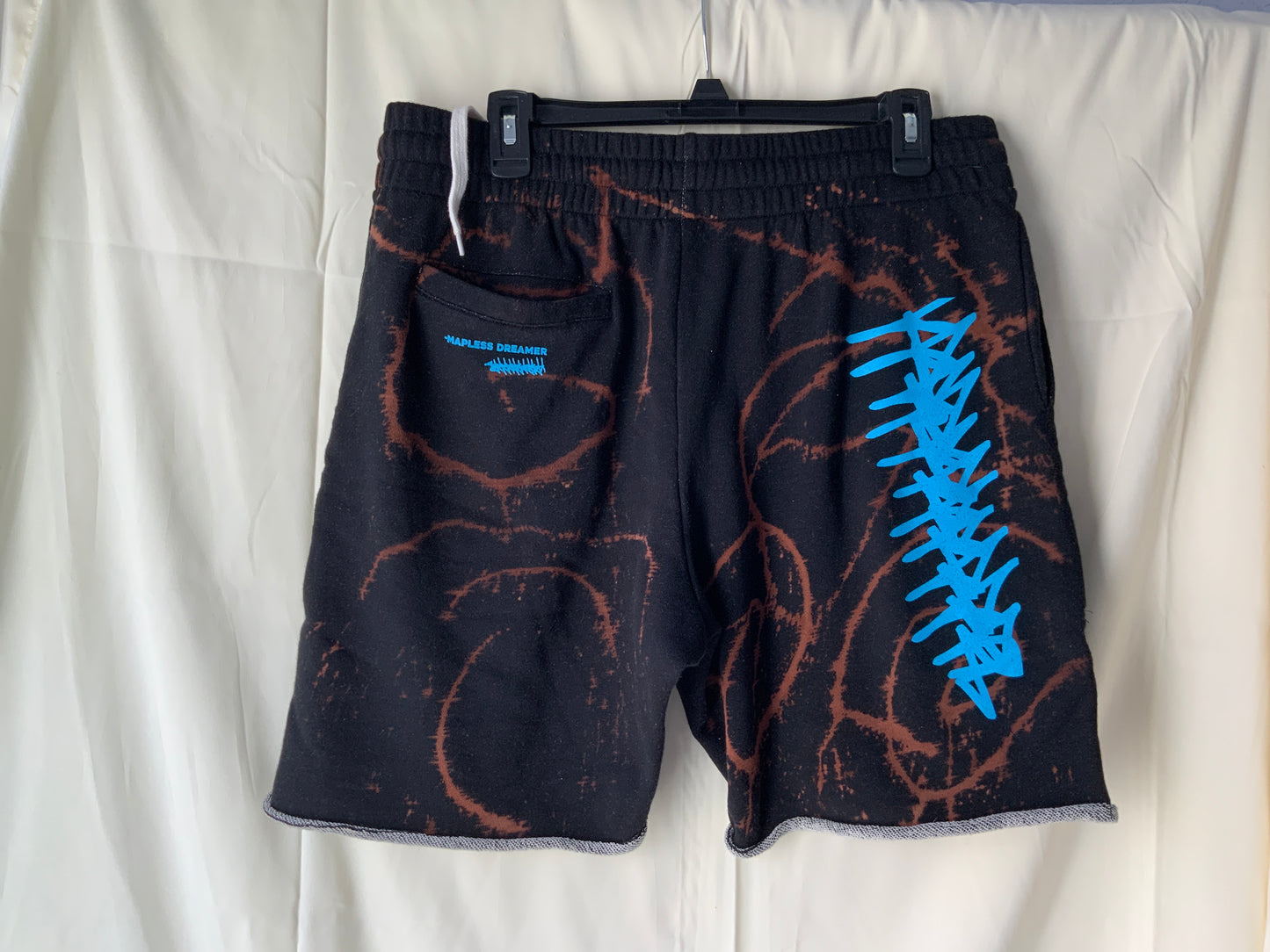 Strive Shorts XL #1